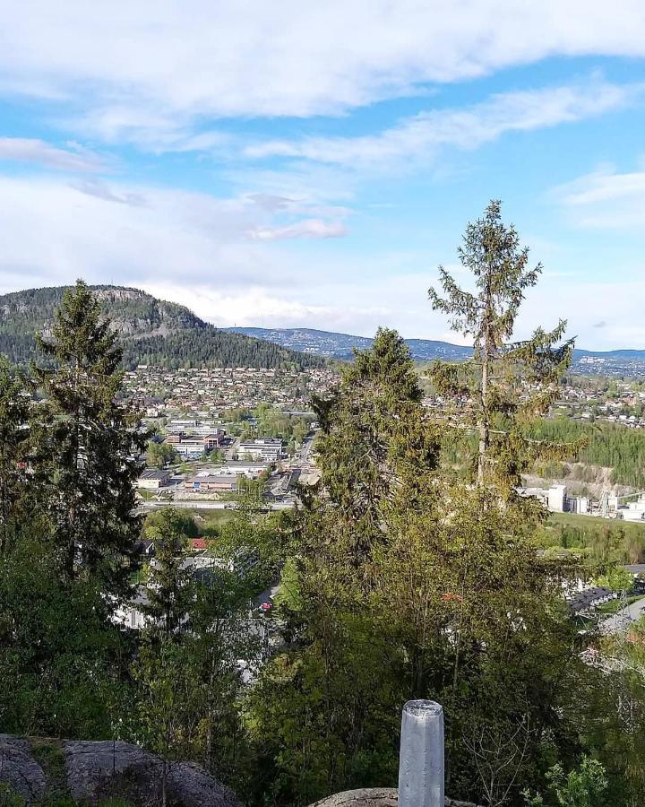 Emma Gjestehus Sandvika  Buitenkant foto